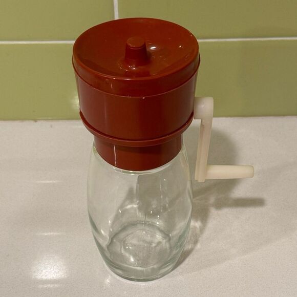 Vintage Gemco Glass Jar Nut Grinder / Chopper — Retro Manual Kitchen Tool - Picture 2 of 4